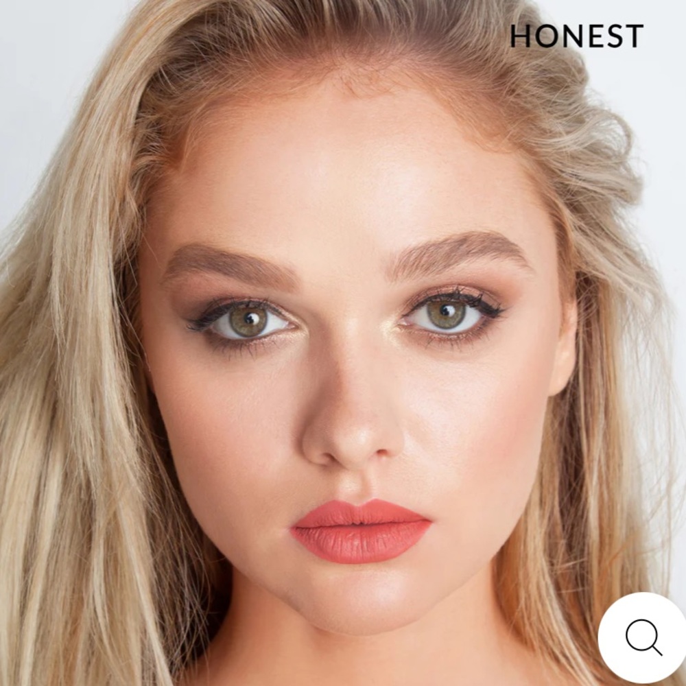 The Balm Meet Matte Hughes Lipstick 👄 Honest